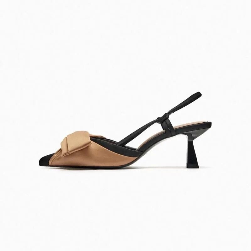 The Serena Color Block Bow Heels (Ships 12/10)