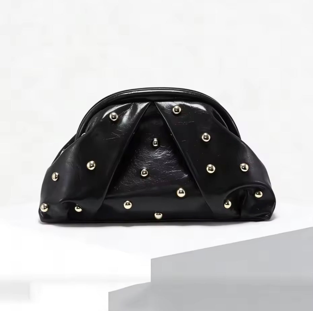 The Riveted Clutch