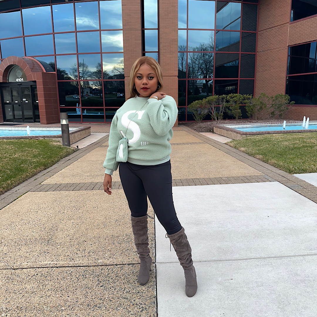 The Cozy Sweater | Comes With Mini Bag (Green)