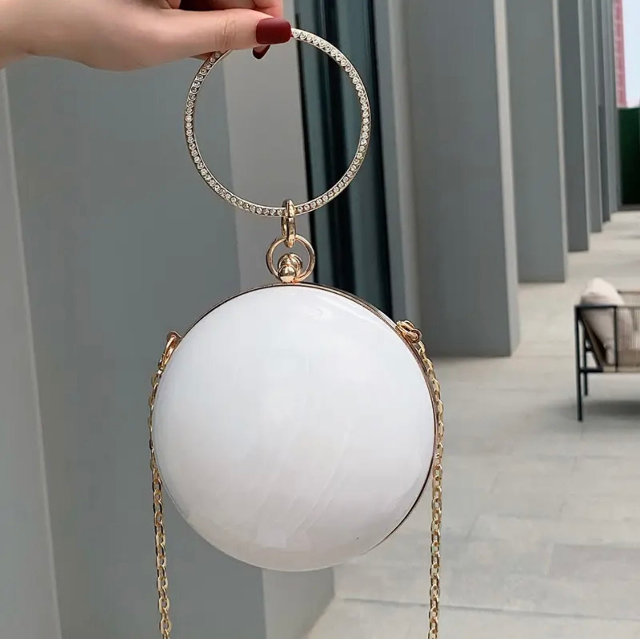 Keep it Unique Round Tote Bag (Preorder) - Seasonal Secrets