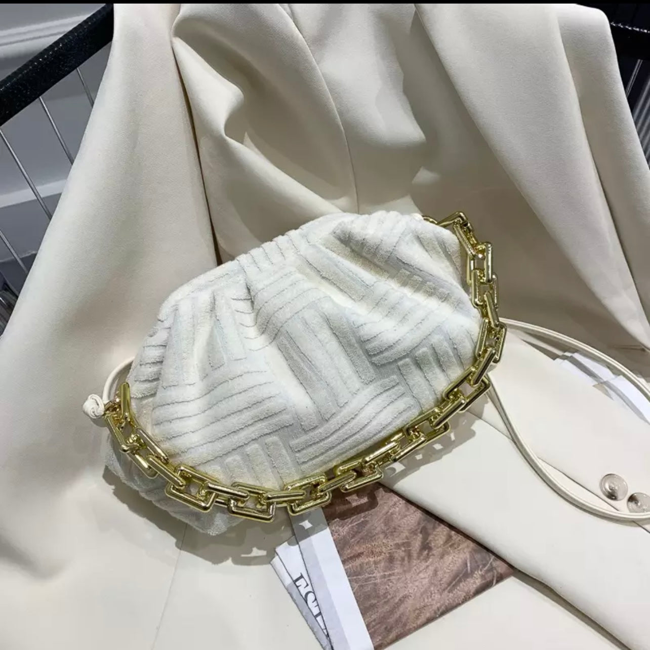 So Chic | Luxury Cross Shoulder Bag ( Preorder Ships 5/20) - Seasonal Secrets