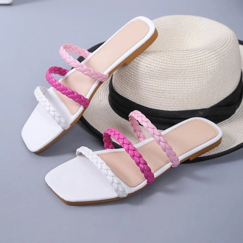 The Chic Sandals